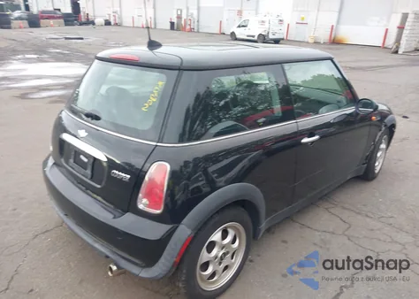 2005 Mini Cooper from USA, damaged, VIN WMWRC33535TJ70850